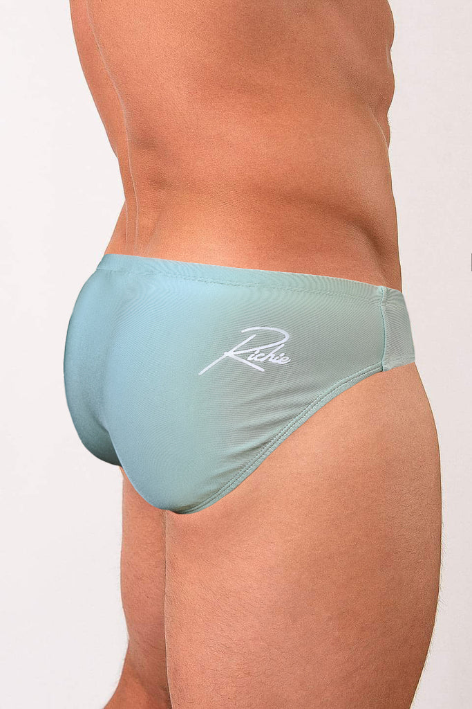 COMO BRIEF