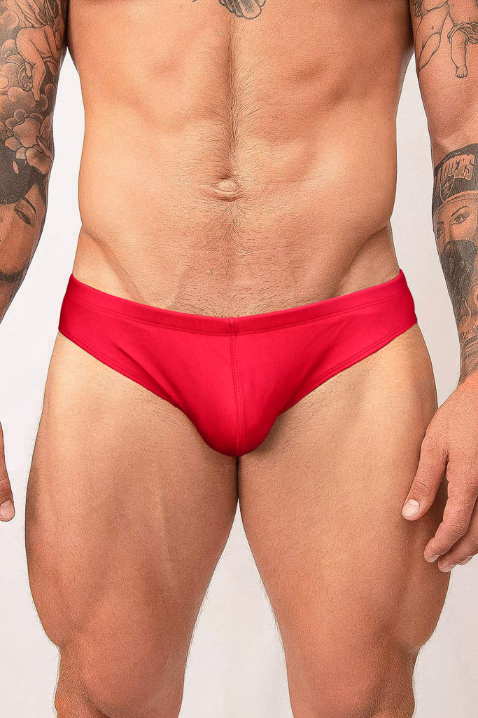 LA BRIEF